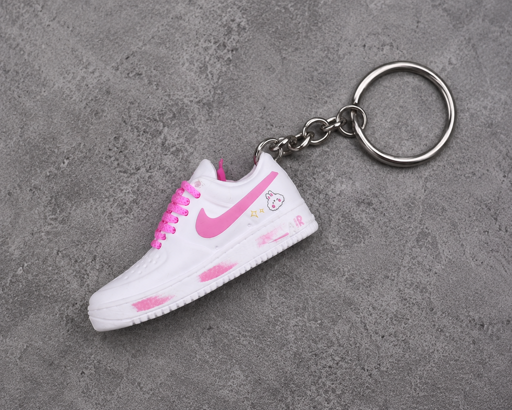 Schlüsselanhänger Nike Air Force 1 Weiß/Pink – 3D Mini Sneaker | Geschenk für Freundin