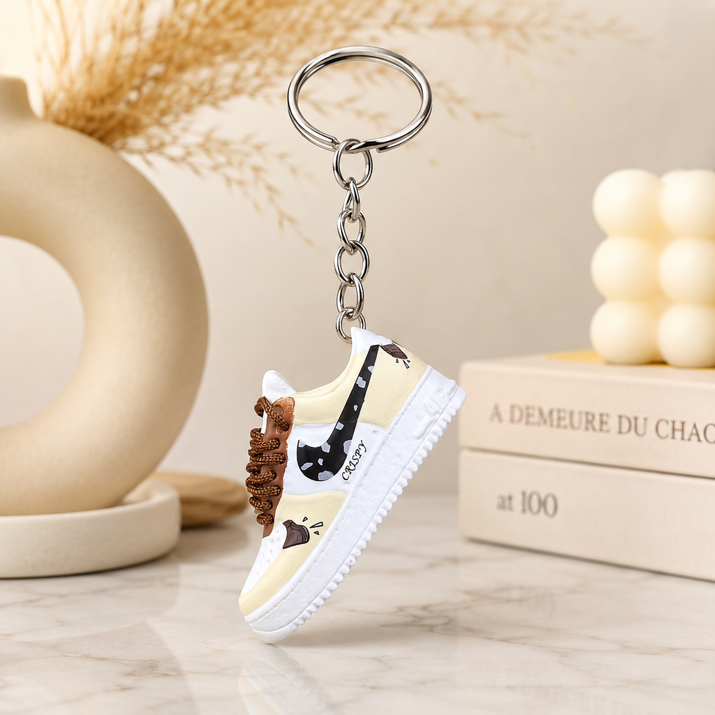 Schlüsselanhänger Nike Air Force 1 Cream/Braun – 3D Mini Sneaker "Crispy" | Geschenkidee
