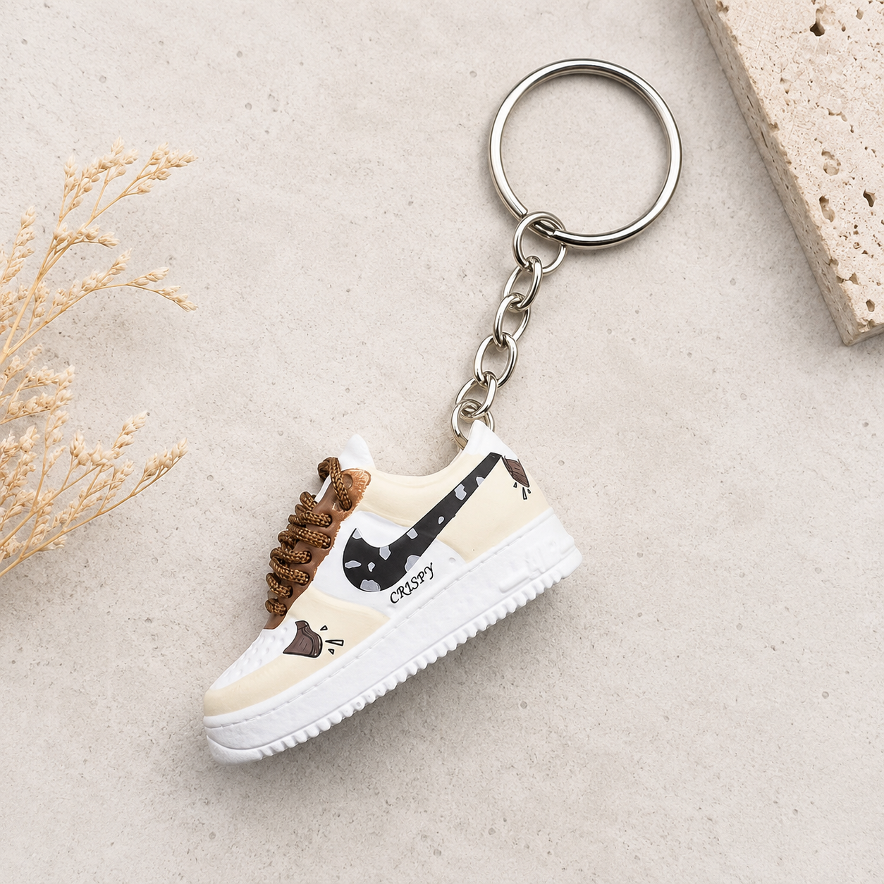 Schlüsselanhänger Nike Air Force 1 Cream/Braun – 3D Mini Sneaker "Crispy" | Geschenkidee