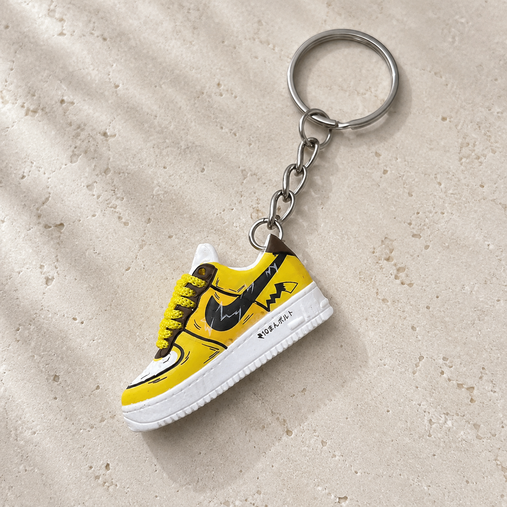 Schlüsselanhänger Nike Air Force 1 Gelb – 3D Mini Sneaker Pikachu Style | Geschenkidee