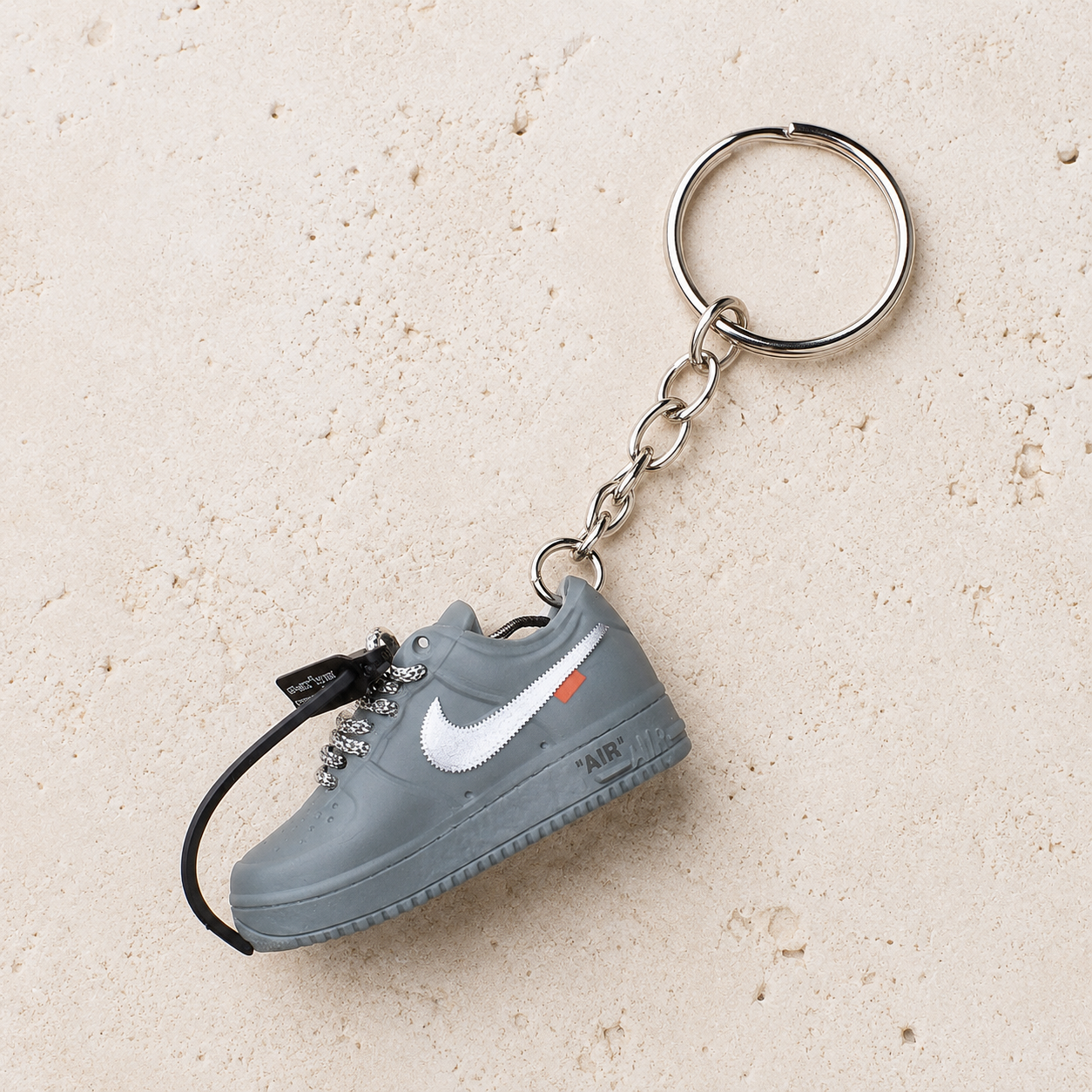 Schlüsselanhänger Nike Air Force 1 x Off-White Grau – 3D Mini Sneaker | Geschenkidee