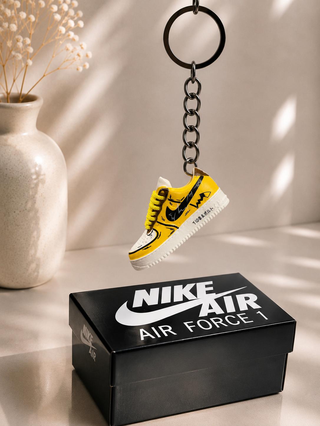 Schlüsselanhänger Nike Air Force 1 Gelb – 3D Mini Sneaker Pikachu Style | Geschenkidee