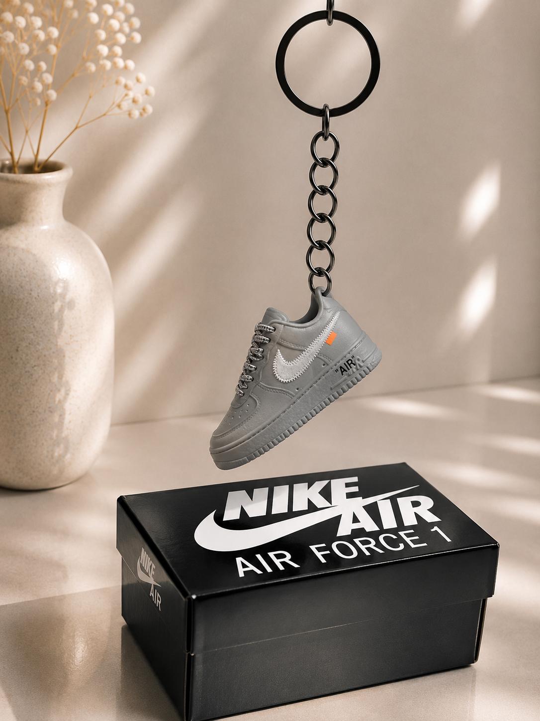 Schlüsselanhänger Nike Air Force 1 x Off-White Grau – 3D Mini Sneaker | Geschenkidee